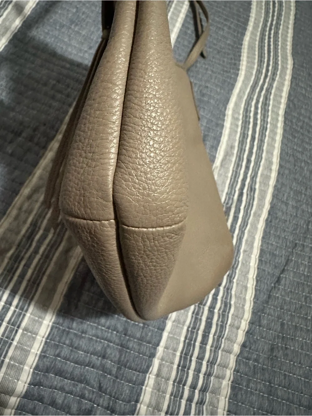 Taupe Leather Crossbody Bag - Unbranded